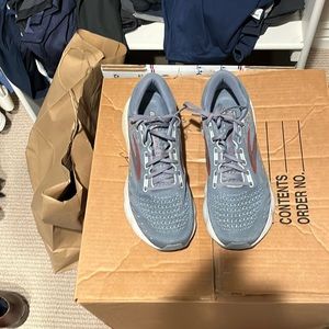 Brooks Glycerin 20 running shoes